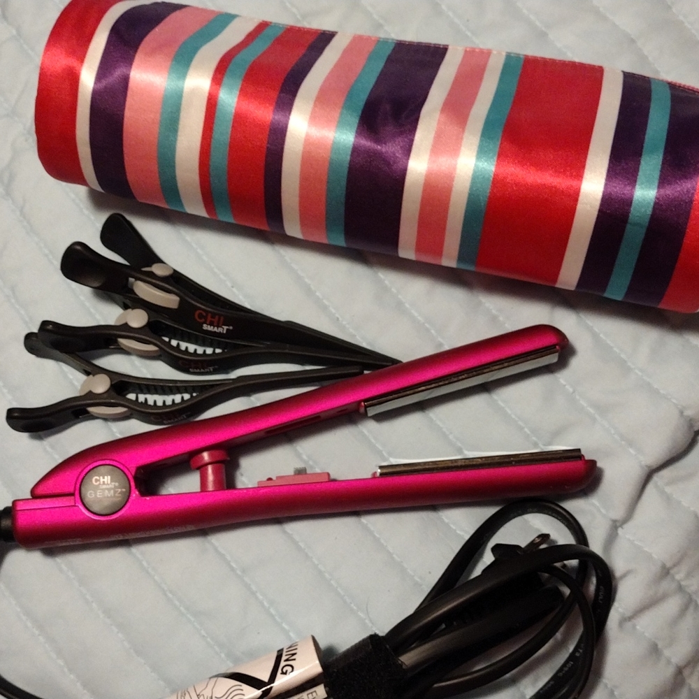 Chi Smart travel straightener